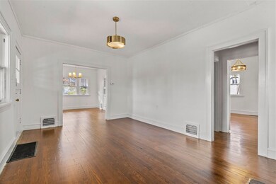 2208 Mount Vernon Rd SE, Cedar Rapids, IA 52403 - photo 5