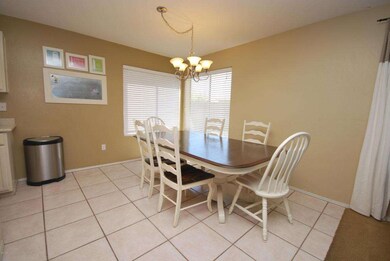 Kitchen Eat in Area
