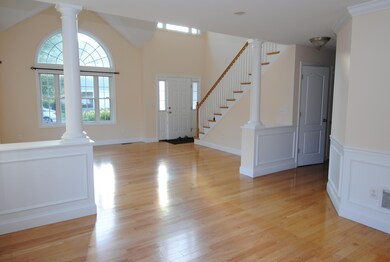 8 Sutherland Way unit U19, Nashua, NH 03062 - photo 6