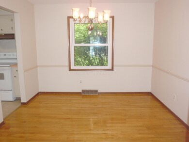 6487 Skywae Dr, Columbus, OH 43229 - photo 7