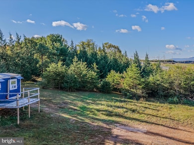 49 Maggie's Ln, Berkeley Springs, WV 25411 - photo 4