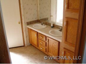 70 Lamonda Dr, Hendersonville, NC 28792 - photo 7