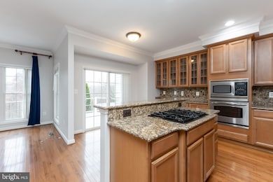 16440 Steerage Cir, Woodbridge, VA 22191 - photo 7