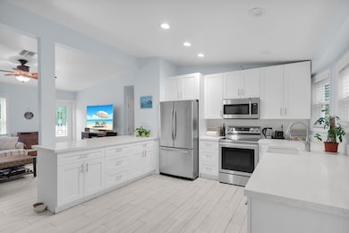 1301 Atlantic Dr, Key West, FL 33040 - photo 4