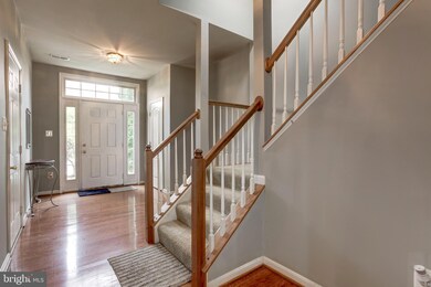 13110 Park Crescent Cir, Herndon, VA 20171 - photo 4