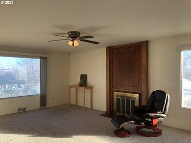 517 NW 12th St, Pendleton, OR 97801 - photo 5