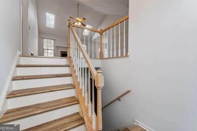 1310 Cobblestone Ln, Woodstock, GA 30189 - photo 5