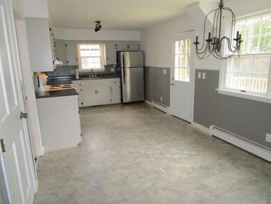 NEW UPDATED KITCHEN WITH SS APPLIANCES