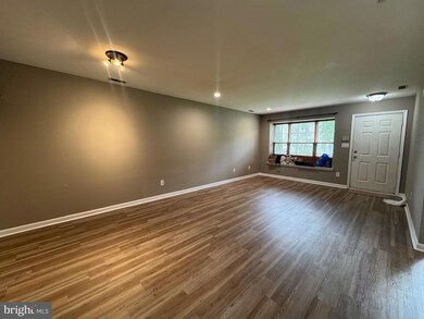 807 Kirby Way unit 807, Mount Laurel, NJ 08054 - photo 4