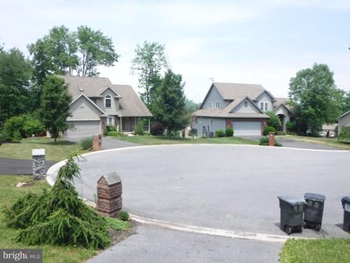 317 Elm Ln, Orwigsburg, PA 17961 - photo 2