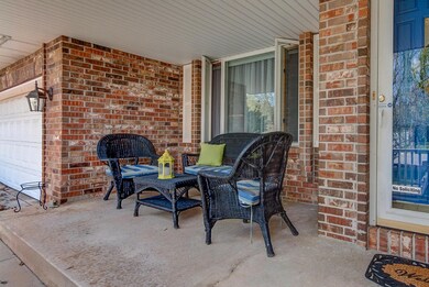 3877 North Daniels Ct.-7