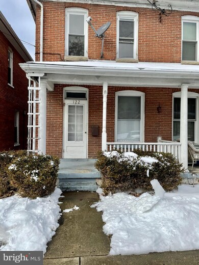 122 N Franklin St, Waynesboro, PA 17268 - photo 2