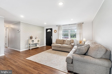 2423 Lodge Farm Rd, Sparrows Point, MD 21219 - photo 5