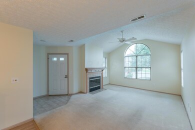 101 Villa Creek Dr unit 11-101, Reynoldsburg, OH 43068 - photo 5