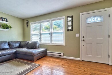 148 Sloop Rd Manahawkin NJ-large-008-Liv