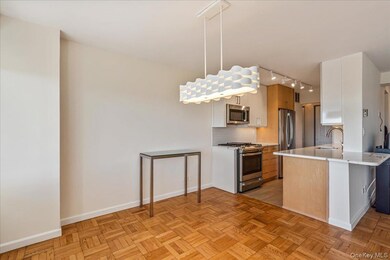 Seville unit 9R, Bayside, NY 11360 - photo 4