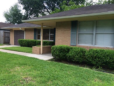 1423 Hewitt Dr, Houston, TX 77018 - photo 2