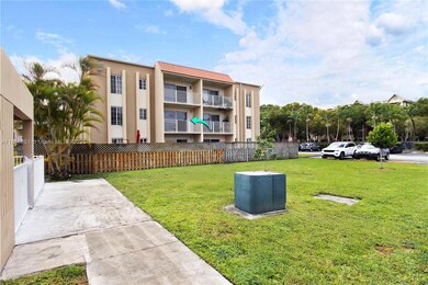 5201 Geneva Way unit 211, Doral, FL 33166 - photo 3