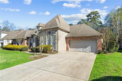 Two Car Garage with Extra Parking Spaces in Drivew