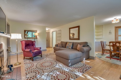 904 Echo Ln, Johnson City, TN 37604 - photo 6