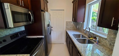 1304 NE 16th Ave, Fort Lauderdale, FL 33304 - photo 3