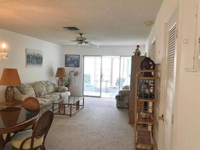 Dining Area to LR