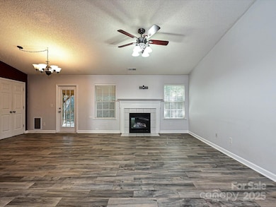 1026 Valley Forge Dr, Clover, SC 29710 - photo 3