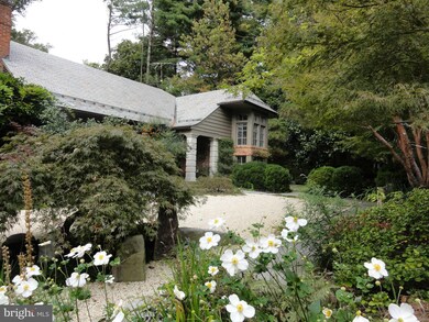 3820 52nd St NW unit 410, Washington, DC 20016 - photo 2