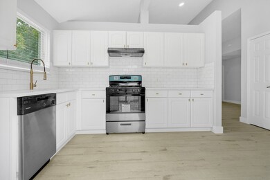 10831 Kentington Oak Dr, Humble, TX 77396 - photo 6