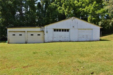 4 Car Garage
