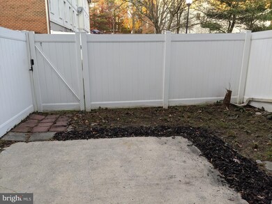 9136 Canterbury Riding, Laurel, MD 20723 - photo 2