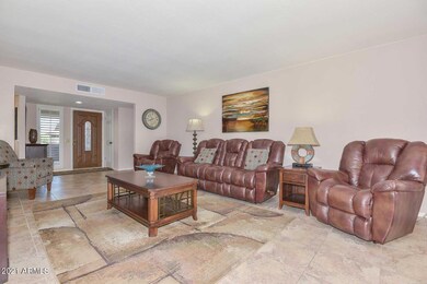 9827 W Evergreen Dr, Sun City, AZ 85373 - photo 7