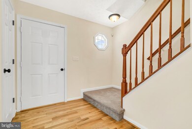 7509 Regency Glen Dr, Fredericksburg, VA 22407 - photo 4