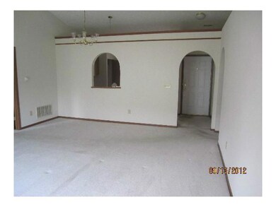 1998 Little Water Dr, Columbus, OH 43223 - photo 3