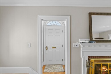 31 Hemalin Rd, Cranston, RI 02910 - photo 3