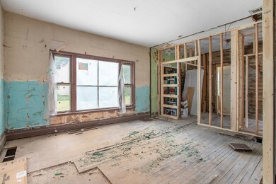 615 N 6th St, Niles, MI 49120 - photo 3