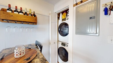 1 Merrimac St unit 4, Amesbury, MA 01913 - photo 5