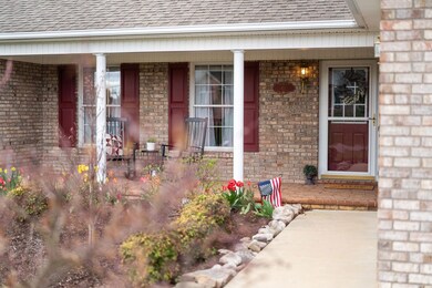 61 Gloucester Rd, Stuarts Draft, VA 24477 - photo 3