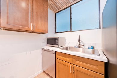 MaunaLoa Shores unit 311, Hilo, HI 96720 - photo 5