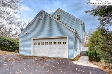 395 Laurel Chase Dr, Blowing Rock, NC 28605 - photo 2