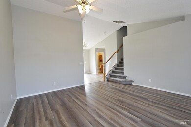 721 Aberdeen Dr, Nampa, ID 83686 - photo 4