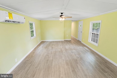 1173 Tub Run Hollow Rd, Hedgesville, WV 25427 - photo 5