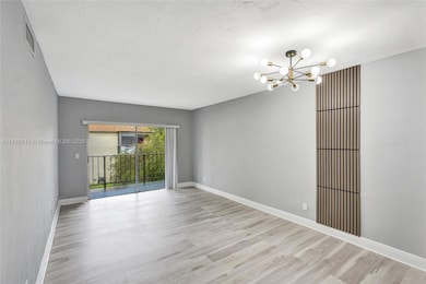 13980 NE 2nd Ct unit 321, Miami, FL 33161 - photo 6