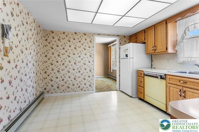 919 Breidinger Rd, Nazareth, PA 18064 - photo 6