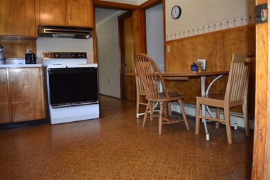 2 Spruce St, Tilton, NH 03276 - photo 2