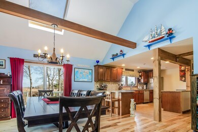 008-photo-dining-room-6742249