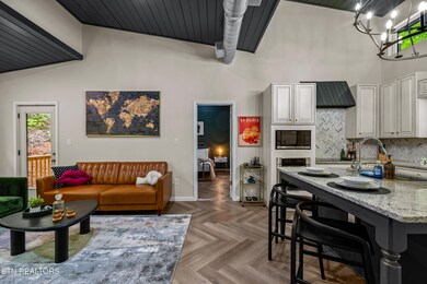 2019 Spotted Fawn Way, Sevierville, TN 37876 - photo 7