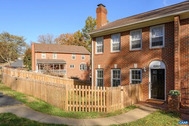 521 Woodmont Dr, Charlottesville, VA 22901 - photo 5