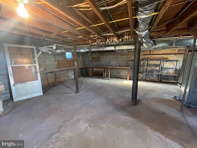 216 W 3rd Ave, Ranson, WV 25438 - photo 3