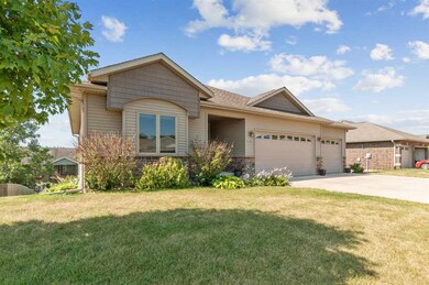 606 Sullivan St, West Branch, IA 52358 - photo 3